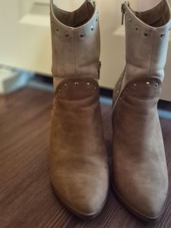 Boots, western   size  6
