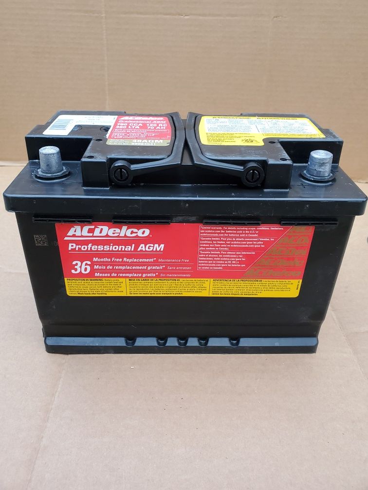 AGM Car Battery Group Size 48/H6 ACDelco 2018 80 With Core Exchange for Sale in Lynwood, CA
