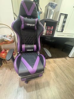 Gaming chair