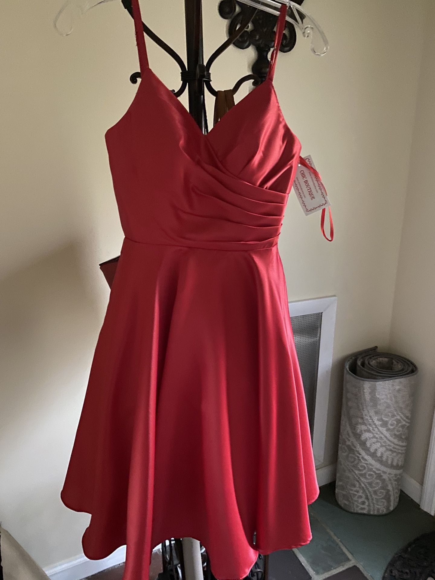 Chic Boutique Red Formal Dress Never Worn XS for Sale in Poughkeepsie NY OfferUp