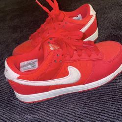Nike Dunks 