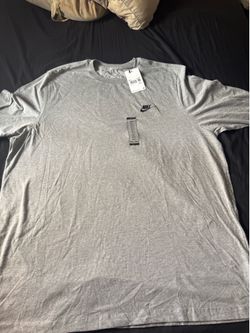 long sleeve grey Nike tee shirt