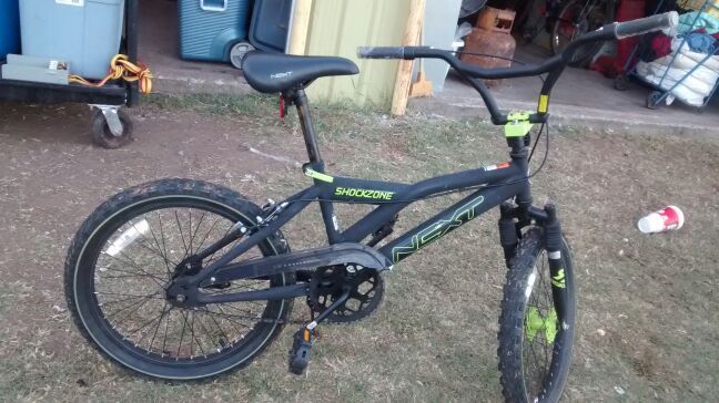 NEXT SHOCKZONE 20" BOYS BICYCLE