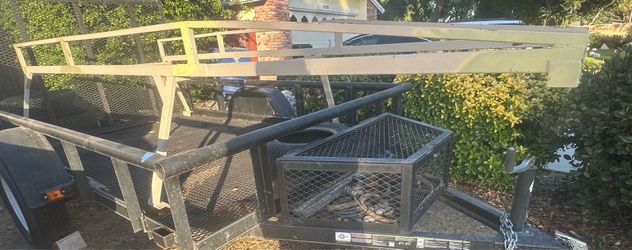 Ladder/utility rack
