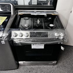 SAMSUNG GAS 30โ STOVE BRAND NEW !