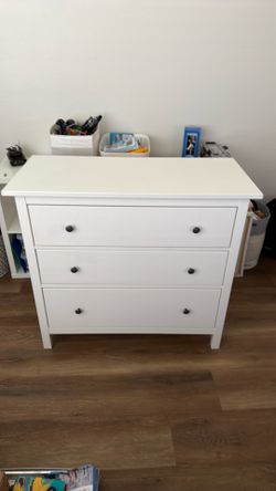 3 Drawer Dresser