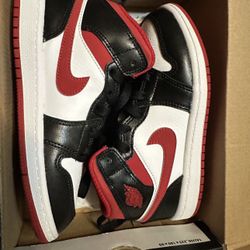 New Jordan’s Kids Size 1