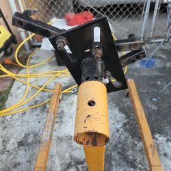 4 Legged Heavy Duty Engine Hoist Great Shape 