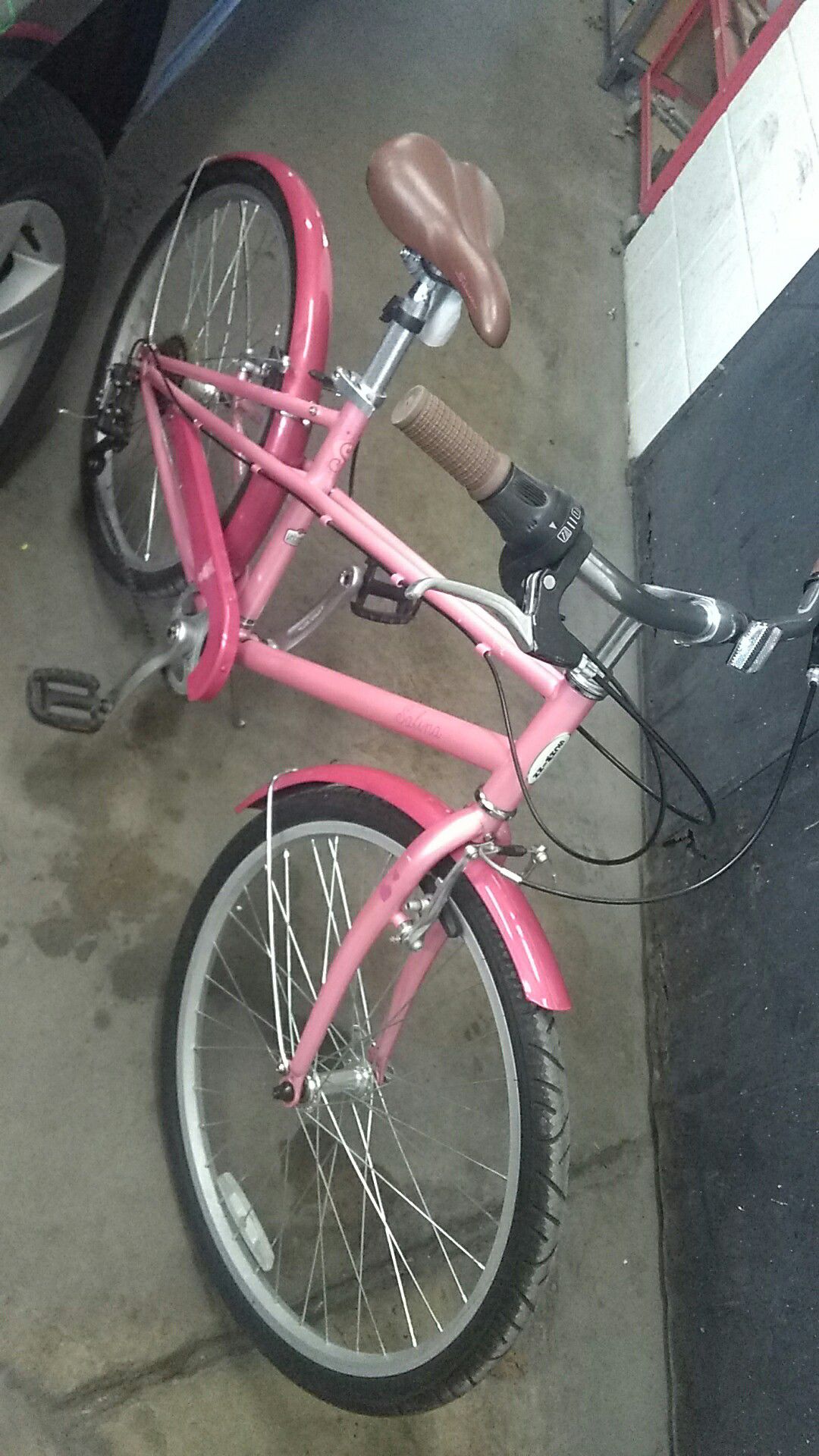 24 inch schwinn Salima pink bike