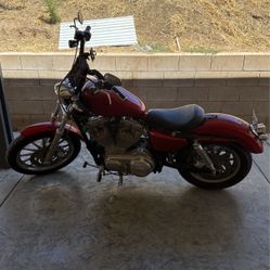 2004 Harley Davidson Sportster 833