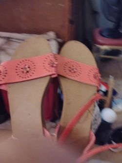 Girls size 3 pink new sandals from ross