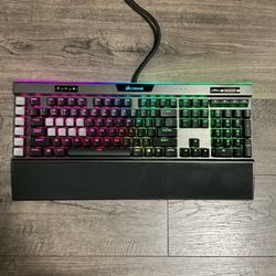 Corsair K95 Platinum RGB Mechanical Gaming Keyboard