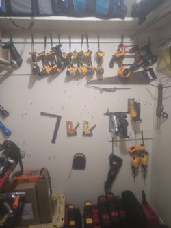 Impact,drill/drivers,hammerdrill,jigsaw,sawzaws ask about a tool i givr you price or with out battery
