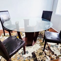 Round Dining Table With 4 Chairs