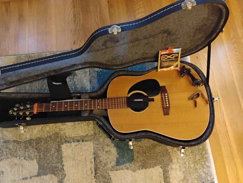 Seagull S-6 Acoustic Electric Guitar