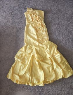 Beautiful yellow Jessica McClintock Gown Size 5💛