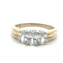 Woman’s Ladies 10k Yellow Gold Past Present Future Clear Stone Ring Size 8.5 GP3127447