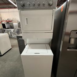 Full-Size Washer And Gas Dryer Stackable