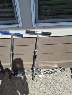 Razor Scooters – 2 Used, Foldable Kick Scooters