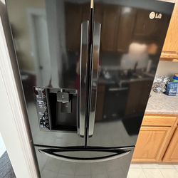 Free (nonworking) French-Door Refrigerator /Freezer