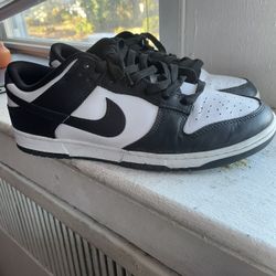 Nike Panda Dunks