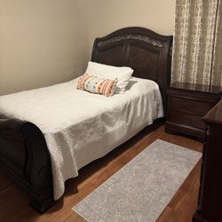 Bed Frame Queen Size 