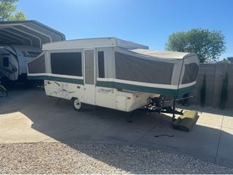 Pop-up tent trailer