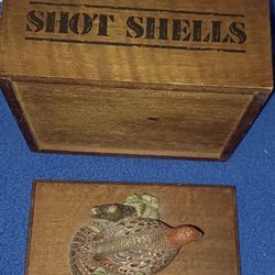 VINTAGE WOODEN “SHOT SHELL” BOX JASCO AND BEACH BLANKET-FOR DAISY
