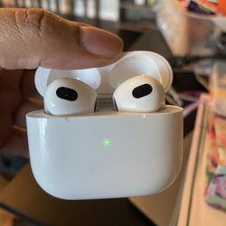 Used Apple AirPods Pro 2022