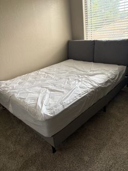 Queen bed