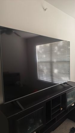 70 inch tv
