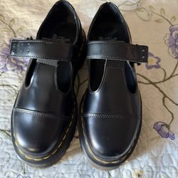 Dr. Martens Bethan Mary Jane Shoes In Black Polished Smooth