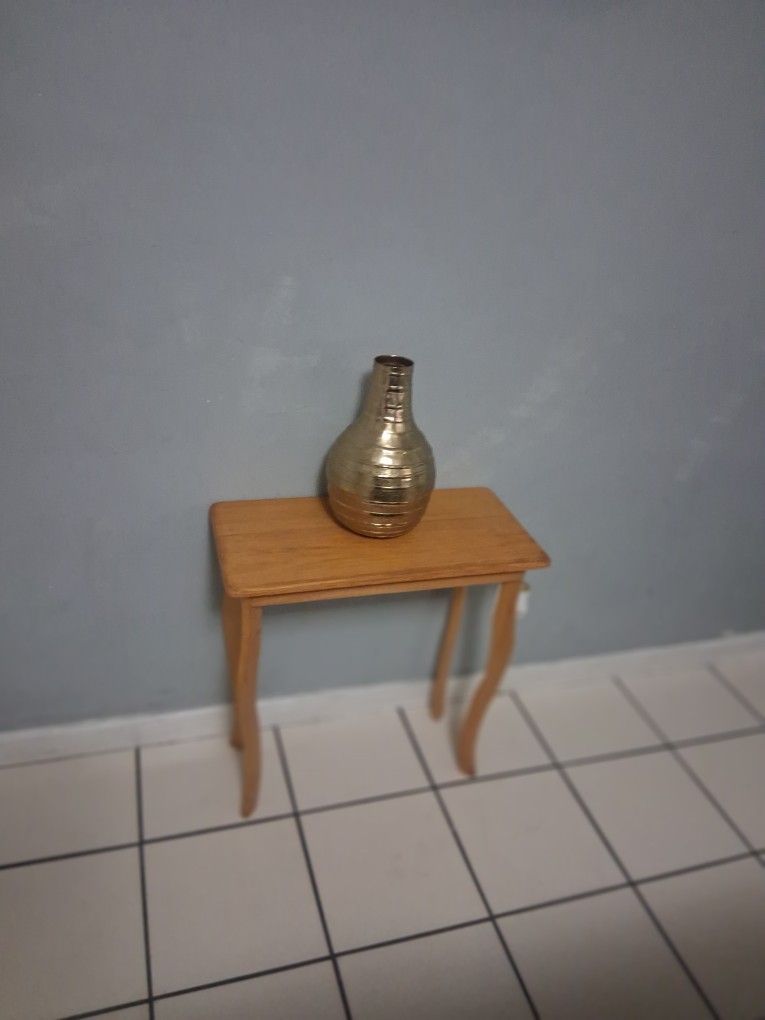 Small Woden Table