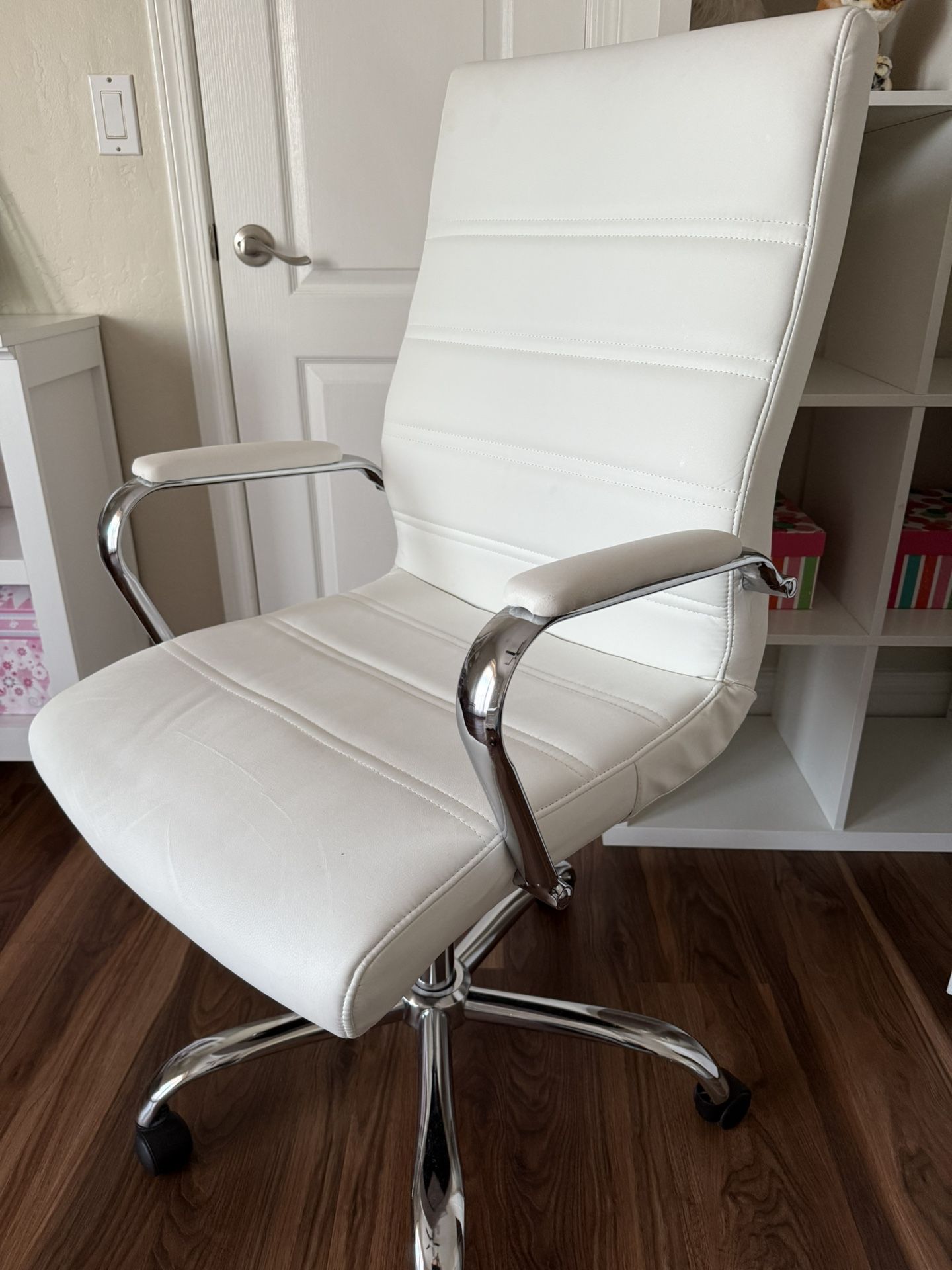 White Desk Chair $55 Obo