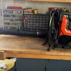 ECHO BACKPACK BLOWER, 5 Ah BATTERY AND CHARGER