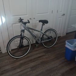 SCOTT 40... Mountain Bike 26"