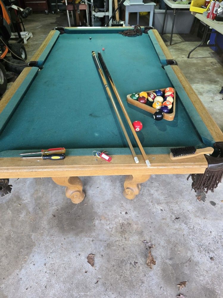 6 Ft pool table