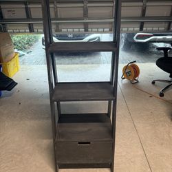 Ladder Bookshelf