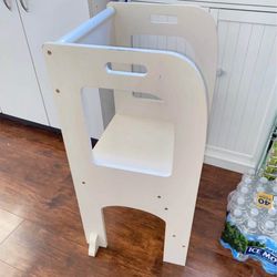 Toddler Tower / Kitchen Helper 