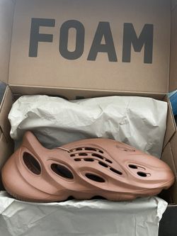 Adidas Yeezy Foam RNR Clay Red - Size 12