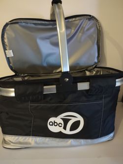 Brand new thermal picnic basket 18 in Long