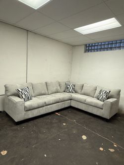 NEW 2-Piece Sectional Sofa – Made in USA