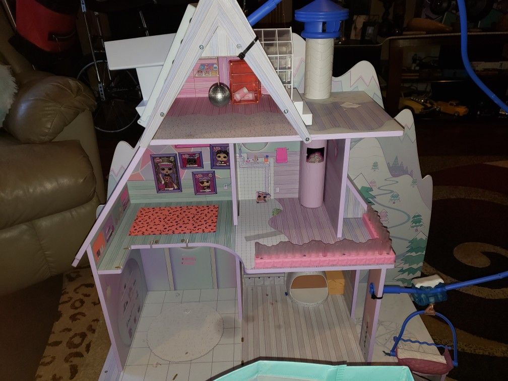 Lol Winter With All Accessories And A Few Dolls Asking 90.00
