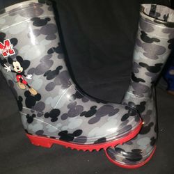 Size 10 Kids Rain Boots $15