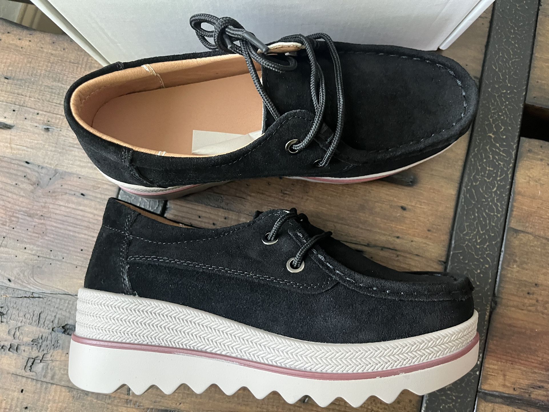 Women’s Shoes Size 8