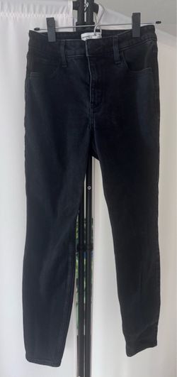 Abercrombie & Fitch Black High Rise Skinny Jeans Size 2R
