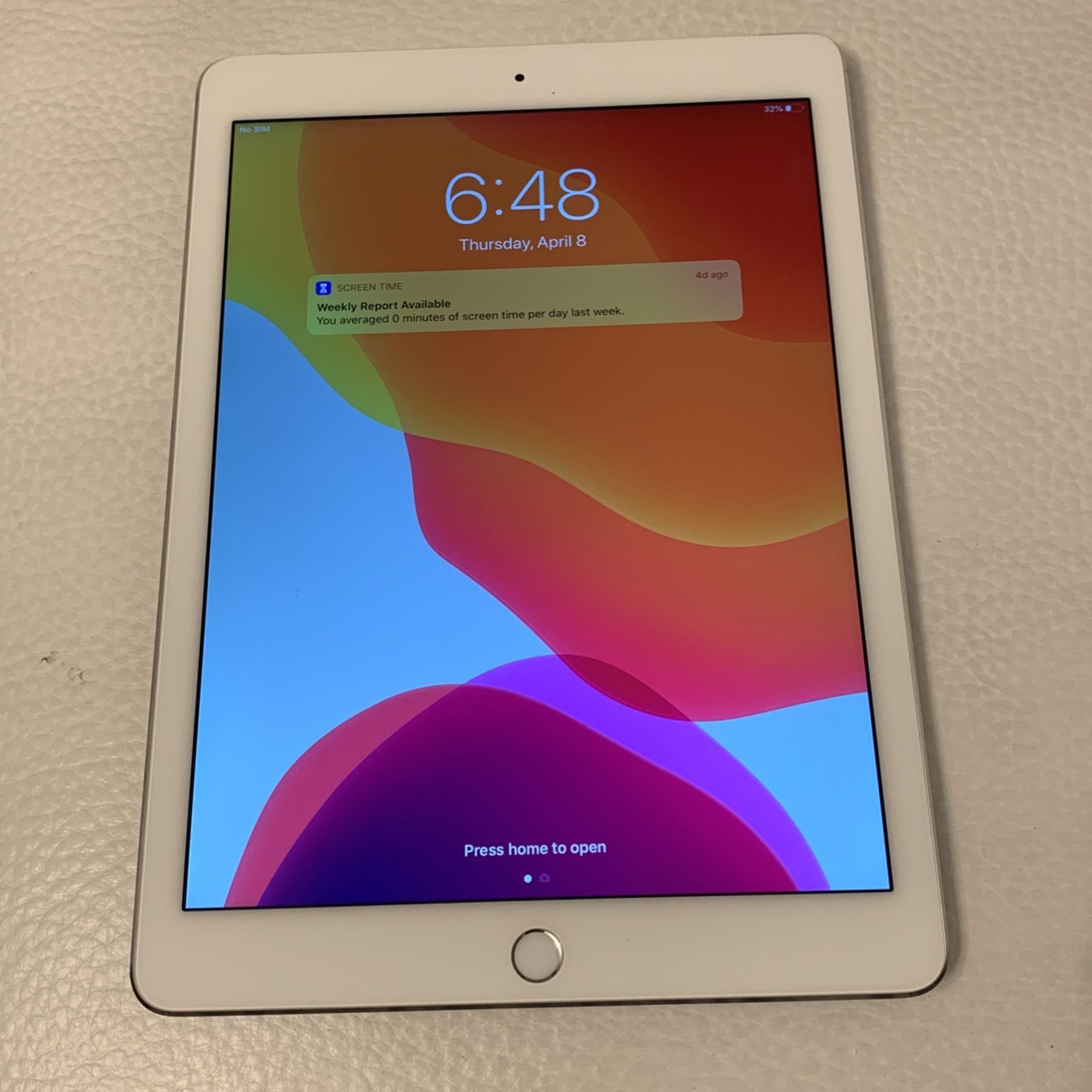 Apple iPad Air 2 16GB, A1567, Wi-Fi + Cellular (GSM/CDMA/LTE