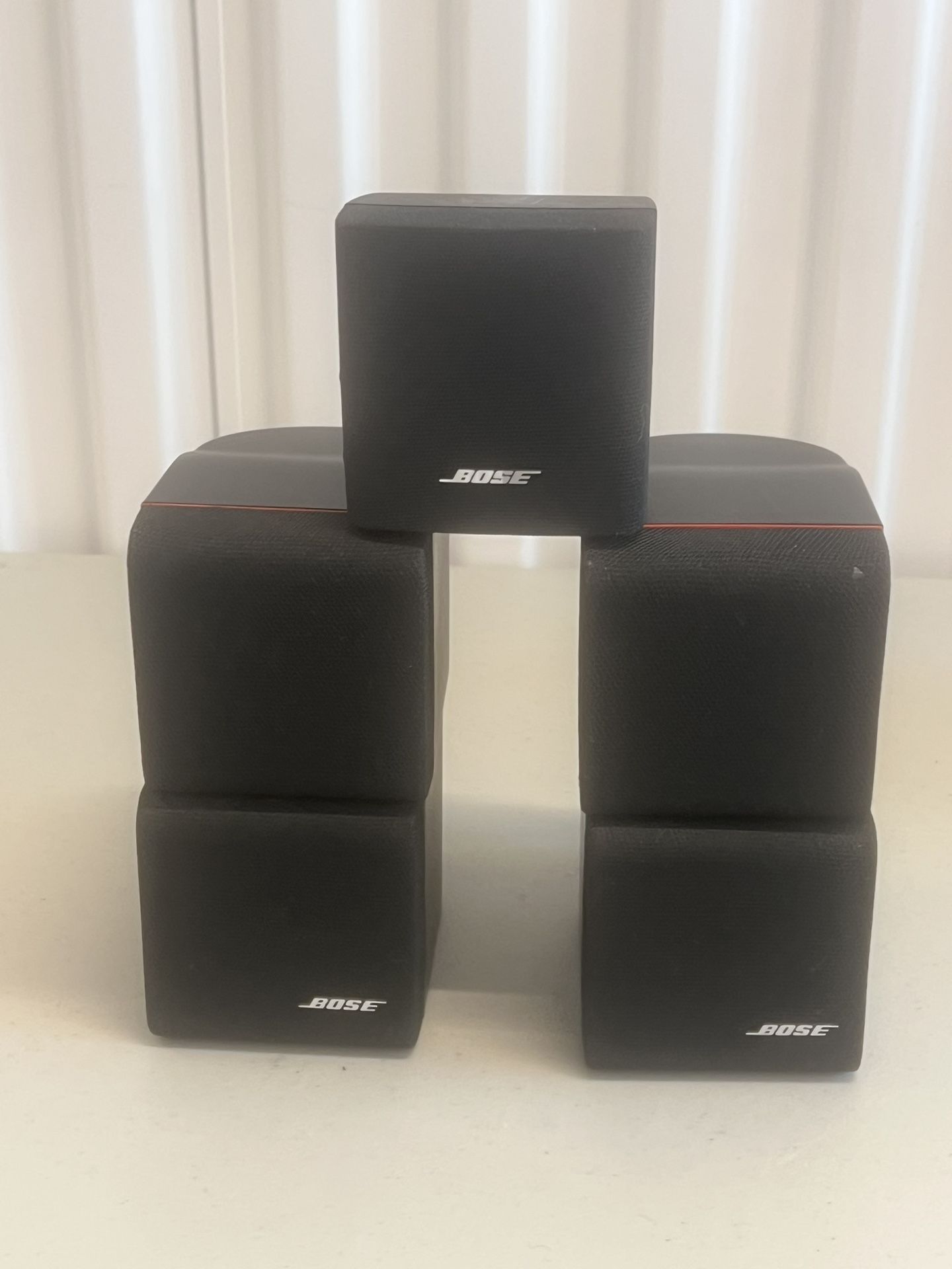 2 Bose Acoustimass Lifestyle Double Cube DoubleShot & 1 Lifestyle Speaker Defect the single speaker is in great condition and fantastic sounding. The