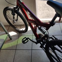 In Good Condition Bike For Kids Adjustable Suspension 