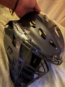 VGC Men's catchers helmet  Location posted